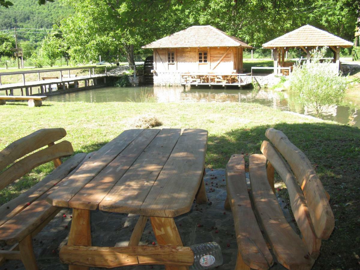 Villa Vodenica Lug Strmosten Esterno foto
