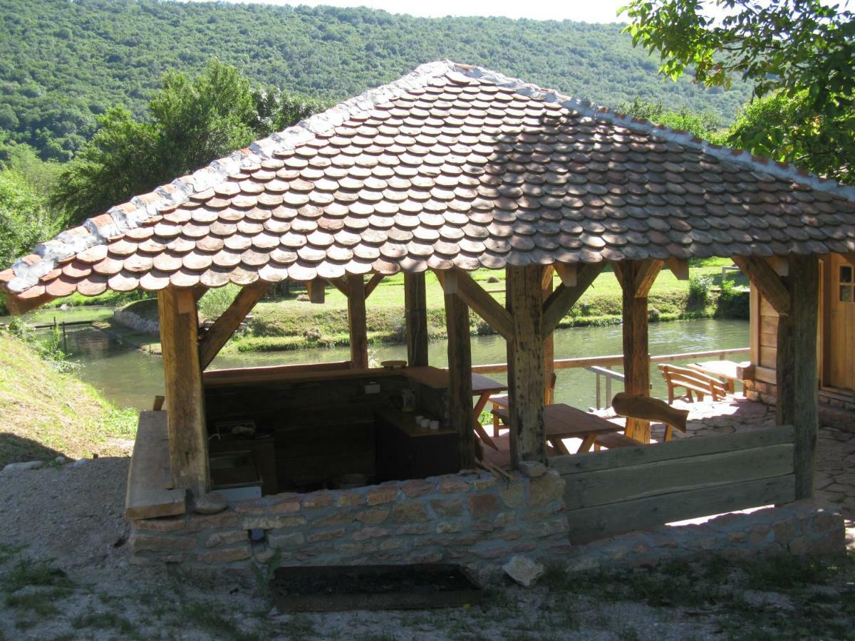 Villa Vodenica Lug Strmosten Esterno foto