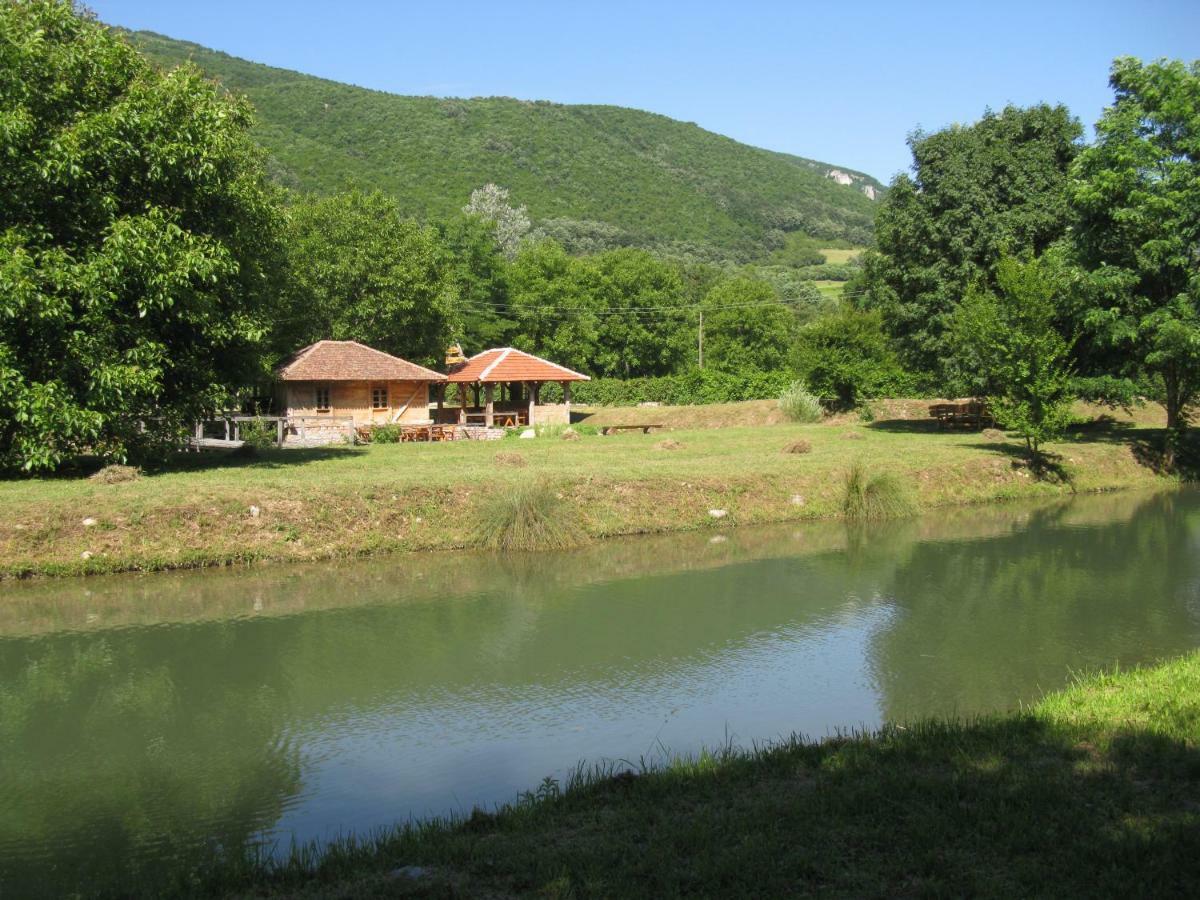 Villa Vodenica Lug Strmosten Esterno foto